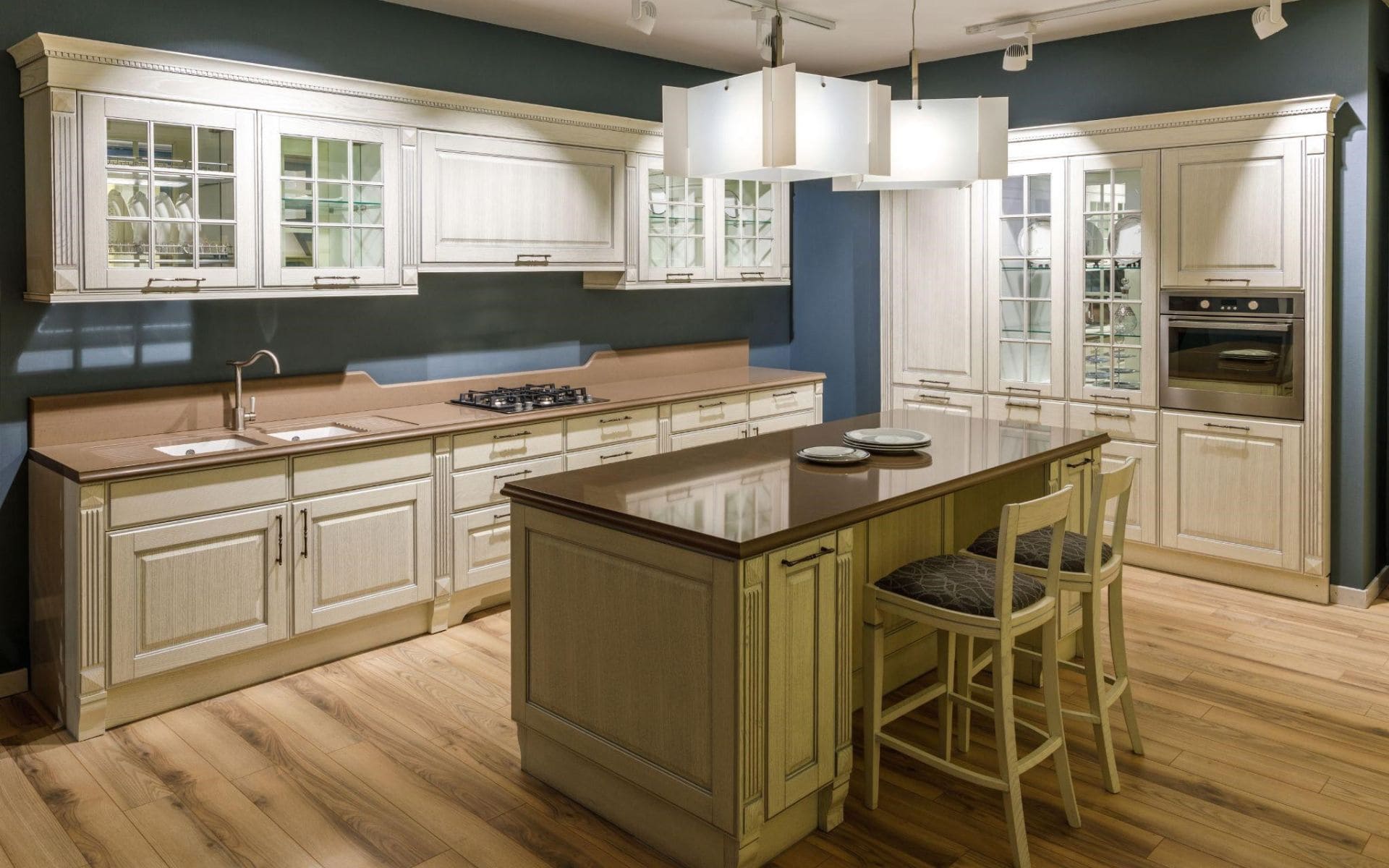 Traditional Kitchen Remodel by Modern Home Remodeling - General Contractor project photo
